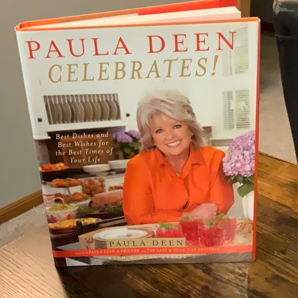 Paula Deen Celebrates! Cookbook